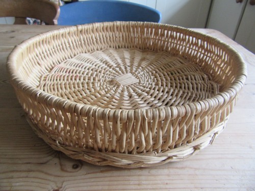 Großer runder brot obstkorb - großer,