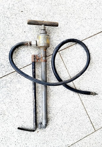Alte eimerpumpe feuerwehr - alte,