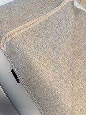 NEU Fussenegger Decke grau 150 x 200 Wolldecke Tagesdecke 