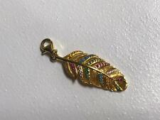 THOMAS SABO Charm-Anhänger Feder gold mit synth. Korund Glassteinen bunt Silber