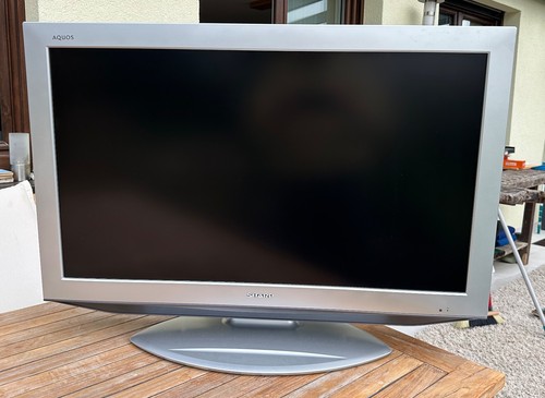 Sharp aquos fernseher - sharp,