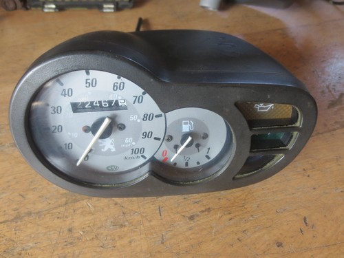 Cockpit tachometer peugeot - cockpit,