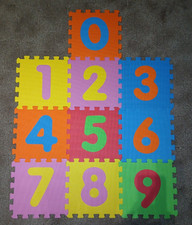 Puzzlematte mit Zahlen für