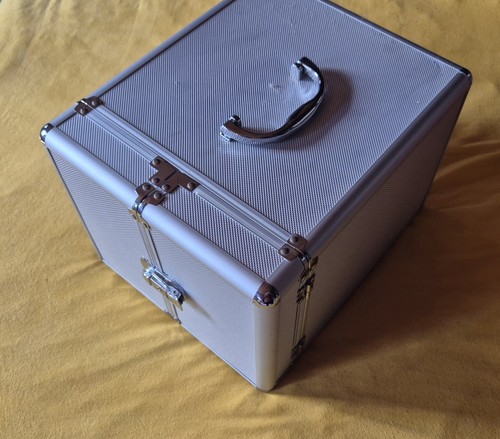 Großer aluminium münzkoffer - großer,