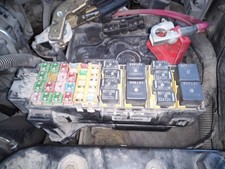 RELAIS SICHERUNGSKASTEN