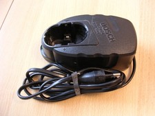 Bosch Akku Ladegerät AL2404 Schnellladegerät 7,2V-24V