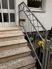 Geländer verzinkt, 6 Stufen , oben Podest, aus Stahl