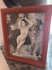 Stehender Frauen-Akt ca.1969 gerahmt hinter Glas DDR Ostalgie mit Fuss ????