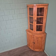 27329 Modell-Eckschrank