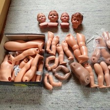 Puppen Ersatzteile von