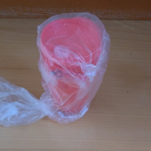 Zwei tupperware trinkbecher - zwei,
