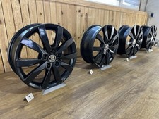 Satz Original Alufelgen Crystal Skoda Octavia 5E0601025N Felgen 6x17 ET48