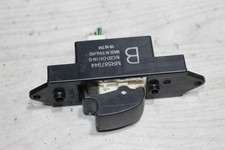 Fensterheberschalter vorne Rechts MR587944 Mitsubishi Colt VI Z30 / 32A Bj,06
