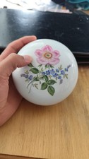 Meißen Deckeldose   top Zustand 1. Wahl，12.5cm