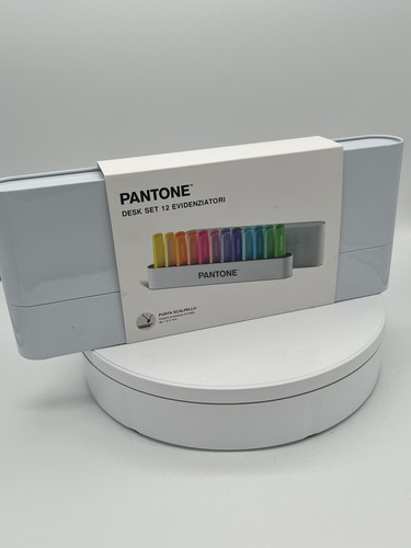 Pantone desk set - pantone,