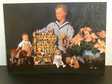 aus Nachlass  ältere Postkarte mit Käthe Kruse Puppen und Steiff Teddys ansehen!