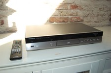Yamaha BD-A1060 High-End Blu-ray-Player / Neuer Laderiemen! /Top-Zustand!