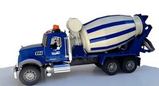 BRUDER MACK GRANITE BETONMISCHER 02814 MIT LIGTH U .SOUND