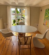 Eero Saarinen Tulip Esstisch