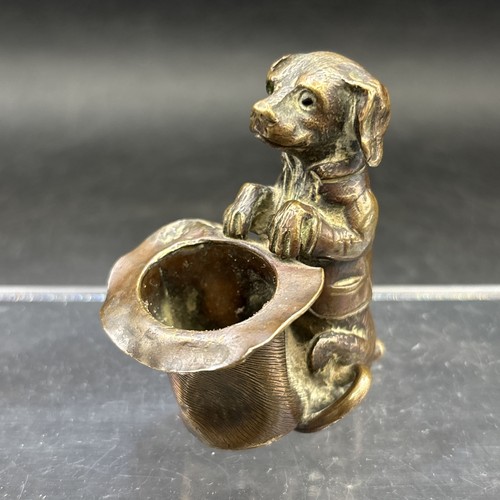 Bettelnder hund mit hut - hund,