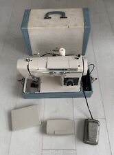 Vintage Retro Capitol 600