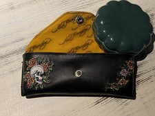Orig. Ed Hardy - Leder Sonnenbrillen/Brillen Etui - Luxus Etui - Totenkopf