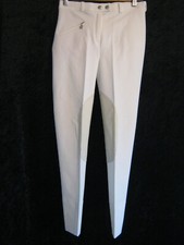 Ungetragene weiße Damen