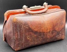 ⚜️ Schöne alte Arzt