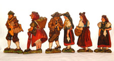 6 antike Trachten - Figuren Holz Böhmen ? zweidimensional geschnitzt handbemalt
