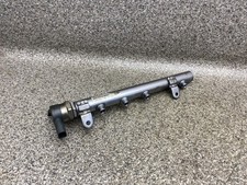 Einspritzleiste links