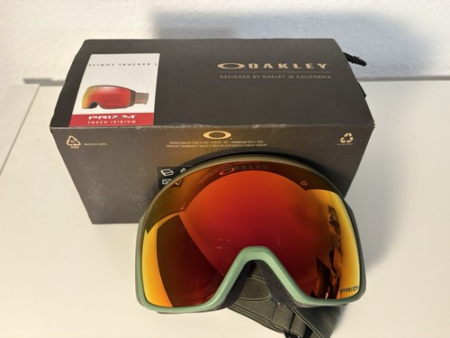 Oakley flight tracker - oakley,