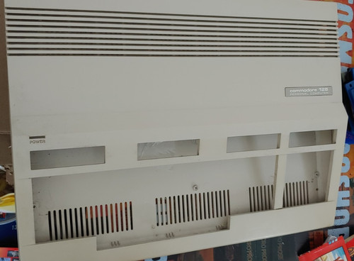 Commodore 128 gehäuse - 128,