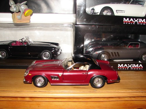 Hot weels ferrari 250 - weels,