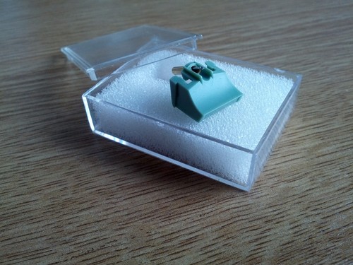 Plattenspieler-Nadel