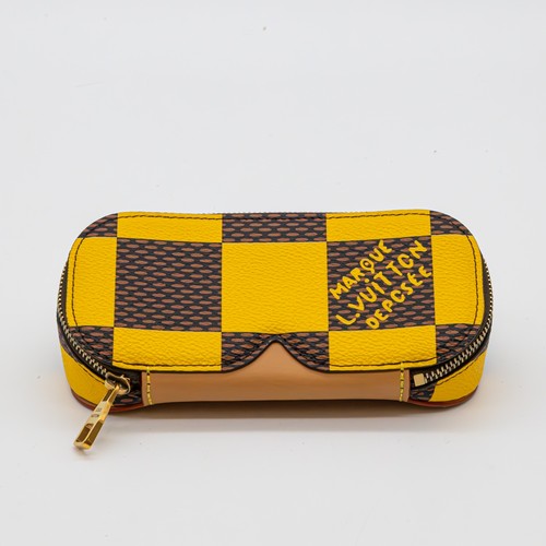 Louis vuitton - louis,