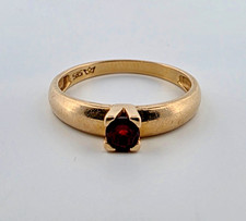 Goldring 585 mit rotem stein - 585,