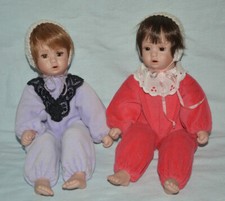2 kleine Puppen Baby aus