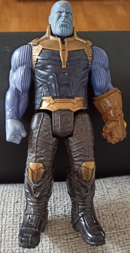 Thanos figur aus avenger - thanos,