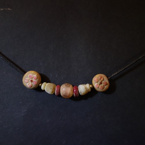 Amulett kette aus nepal mit - aus,