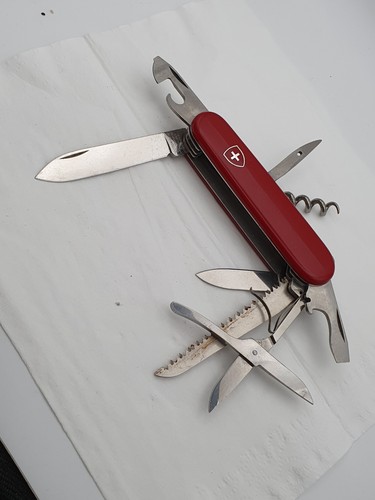 Victorinox officer knife - victorinox, red