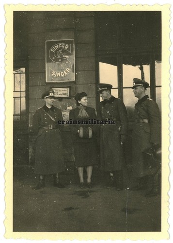 Genuine photo officers - photo,
