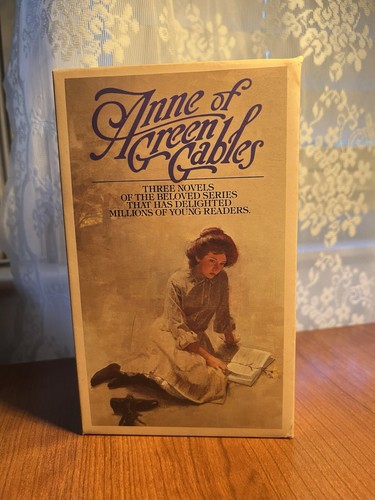 Anne green gables 3 - green,