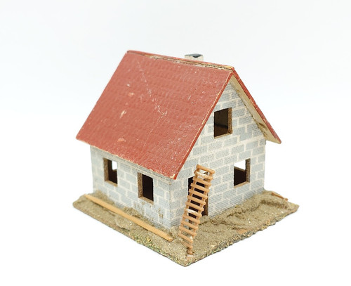Neuffen haus bau holz pappe - neuffen,