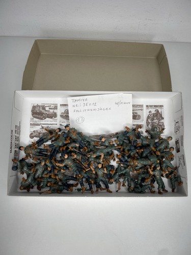 Tamiya 12x 35012 - , 1:35