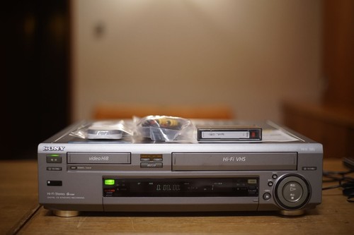 Sony hi8 8mm vhs hifi - wv-h5,