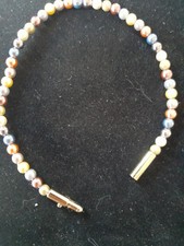 Armband mit bunten Perlen  21