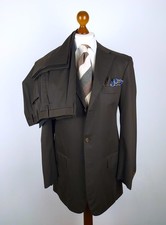 NEUW Kiton 100% Schurwolle 42 44L US 52 54L EU 8L 3/2 Roll brauner langer Anzug