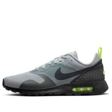 Nike Air Max Tavas Sneaker