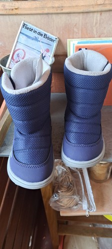 Paar kinderschuhe jungen - , 23