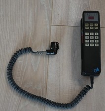 Radiodata HA222 FMS Handapparat Handhörer mit Auflage / Kabel defekt ! BOS FuG